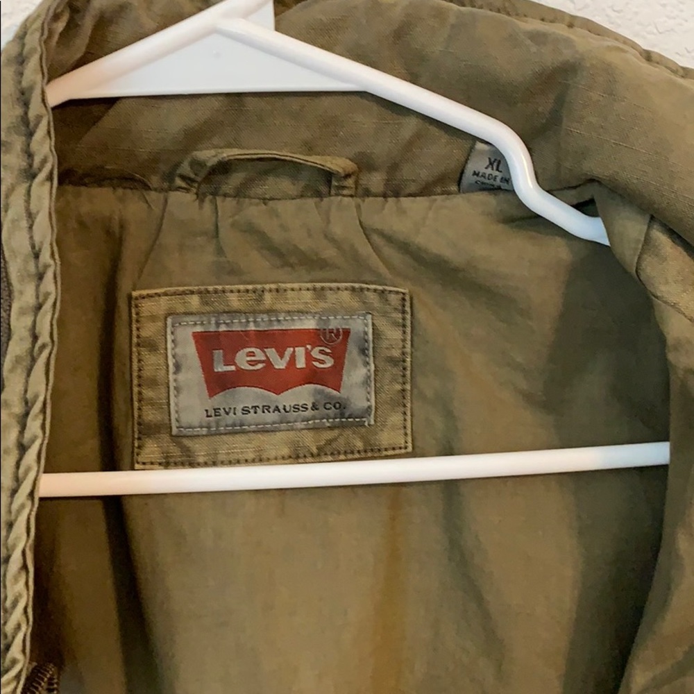 Levi’s Jacket - Picture 3 of 3